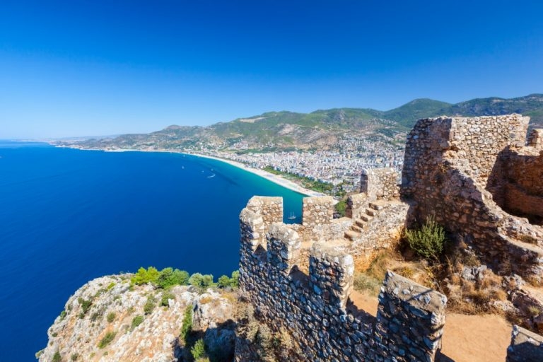 Entdecken Sie Alanya mit Aytalya Private Airport Transfers und Touren